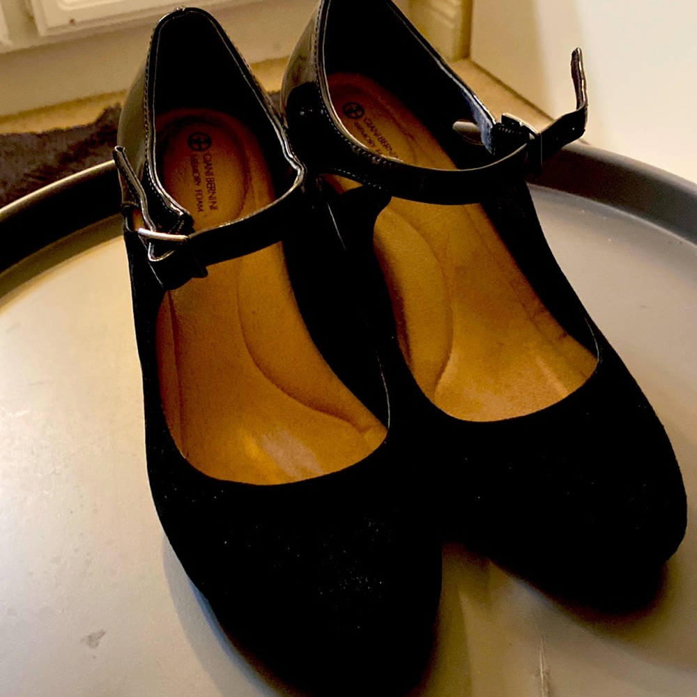 Giani Bernini Black Patent and Suede Pump